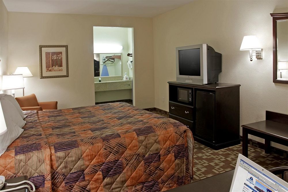Americas Best Value Inn Byhalia חדר תמונה