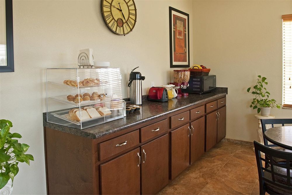 Americas Best Value Inn Byhalia מסעדה תמונה